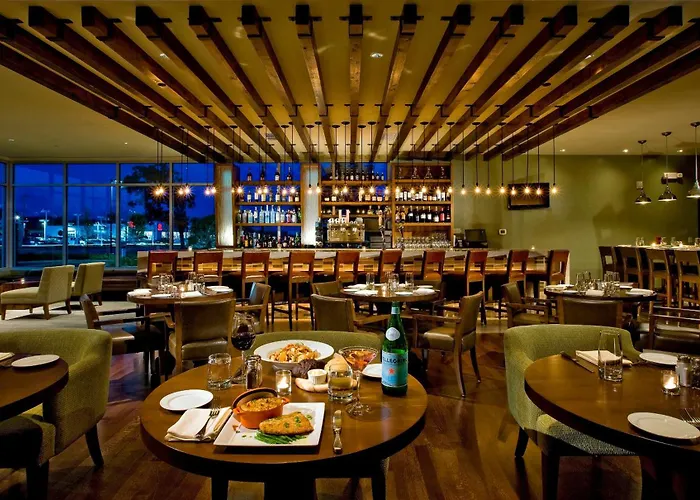 Crowne Plaza Glen Ellyn/lombard By Ihg Hotel 4*