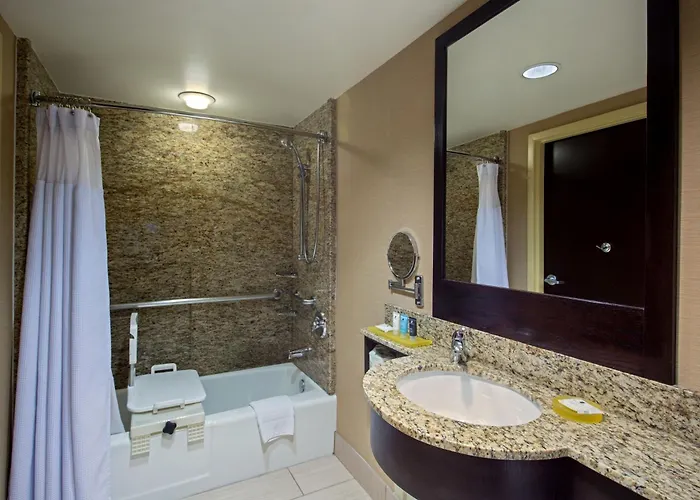 Crowne Plaza Glen Ellyn/lombard By Ihg