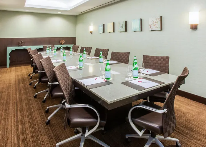 Crowne Plaza Glen Ellyn/lombard By Ihg Hotel