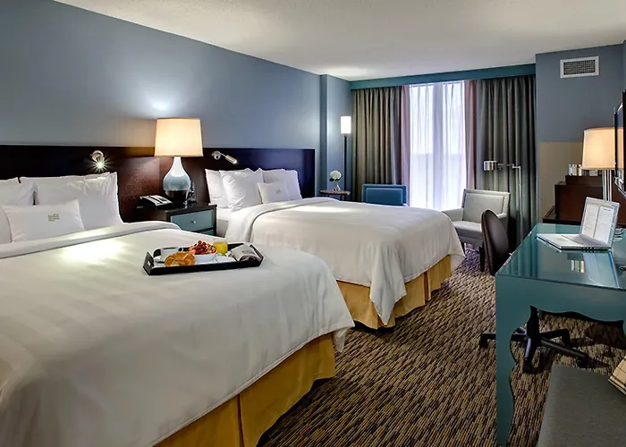 Crowne Plaza Glen Ellyn/lombard By Ihg Hotel 4*