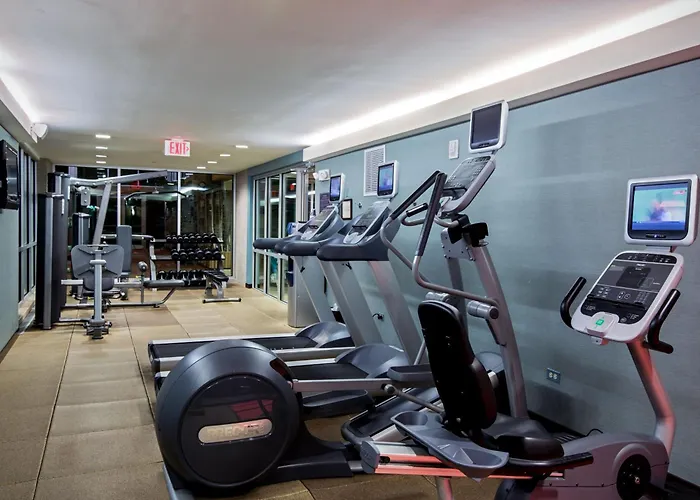 Crowne Plaza Glen Ellyn/lombard By Ihg Hotel Glen Ellyn