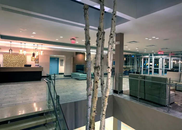 Crowne Plaza Glen Ellyn/lombard By Ihg 4*