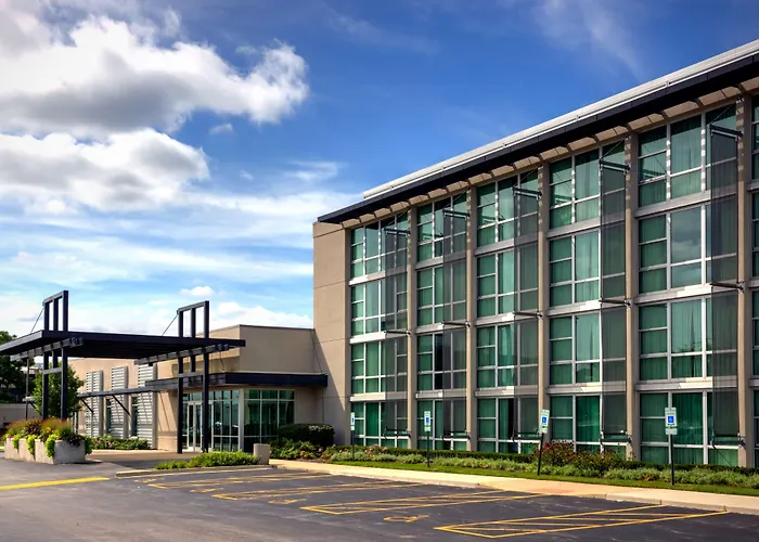 Crowne Plaza Glen Ellyn/lombard By Ihg Hotel