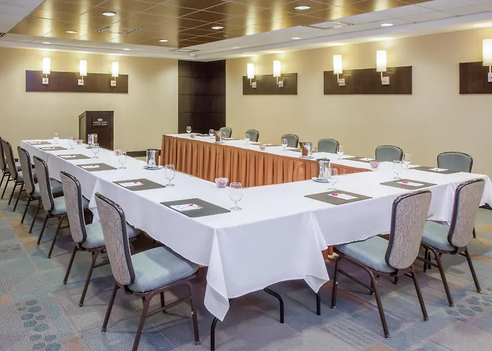 Crowne Plaza Glen Ellyn/lombard By Ihg 4* Glen Ellyn