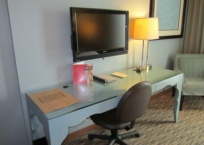 Crowne Plaza Glen Ellyn/lombard By Ihg 4* Glen Ellyn