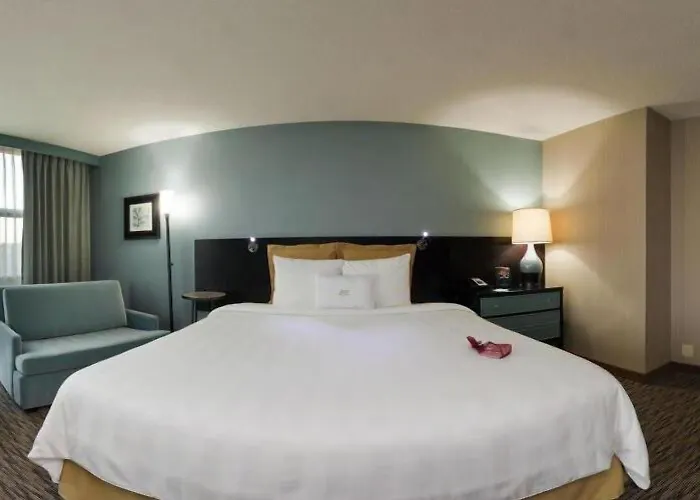 Hotel Crowne Plaza Glen Ellyn/lombard By Ihg Glen Ellyn