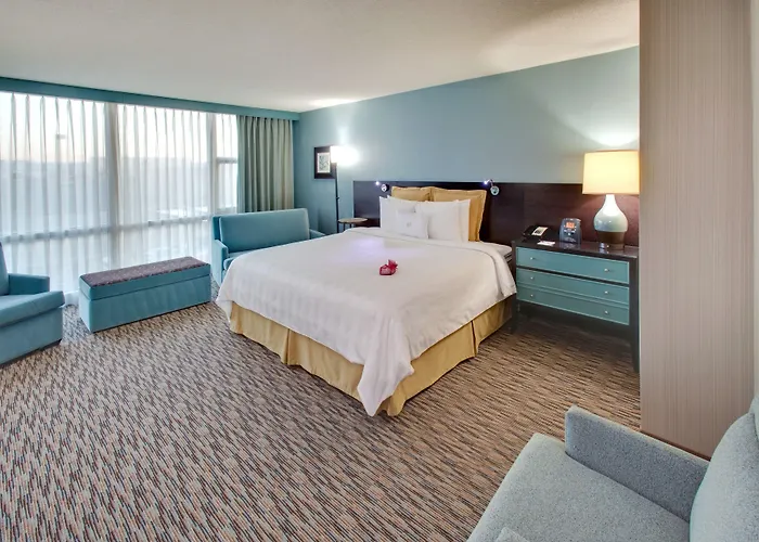 Crowne Plaza Glen Ellyn/lombard By Ihg 4*