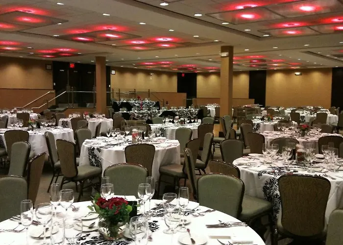 Crowne Plaza Glen Ellyn/lombard By Ihg 4* Glen Ellyn
