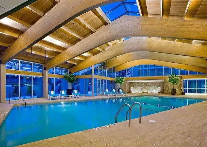 Crowne Plaza Glen Ellyn/lombard By Ihg Hotel 4*