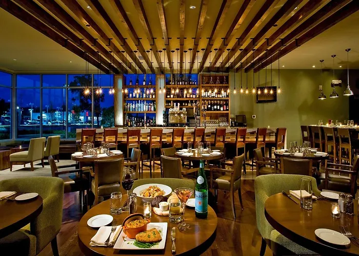 Crowne Plaza Glen Ellyn/lombard By Ihg Hotel Glen Ellyn